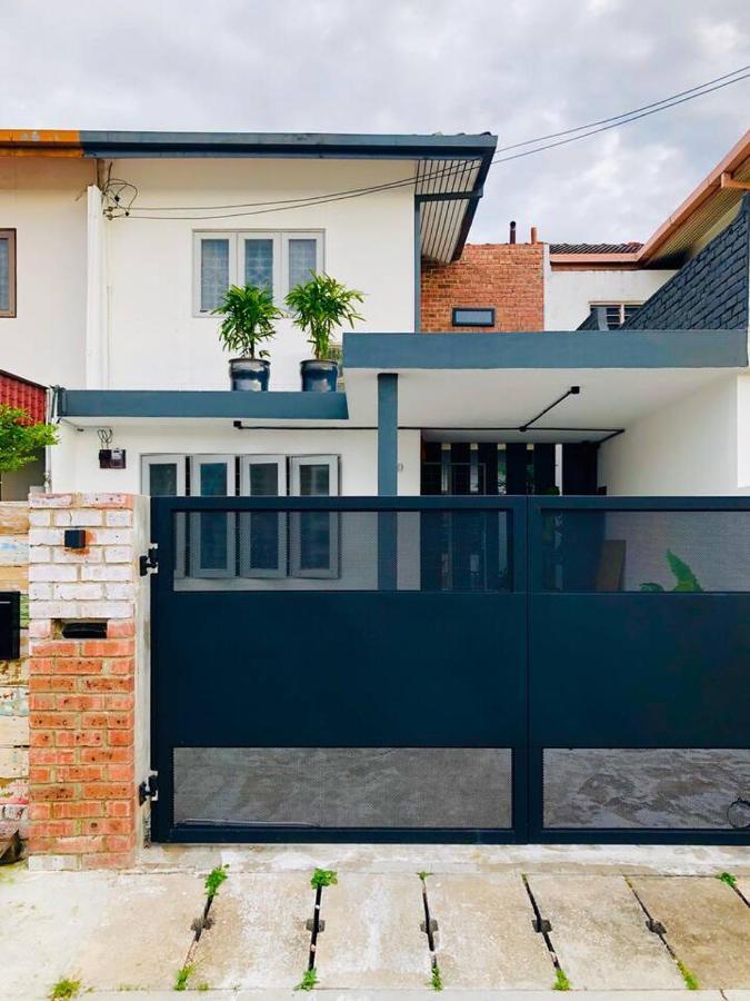 Ins White House Ipoh